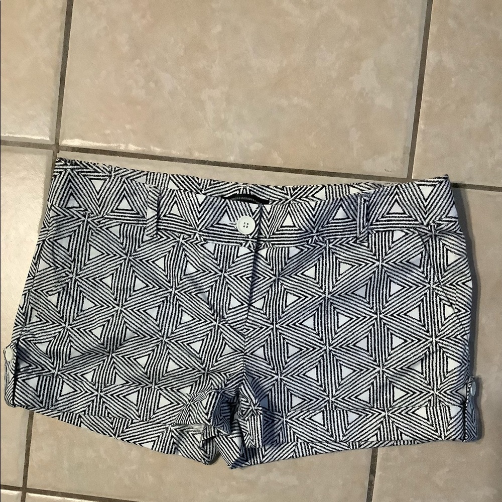 Express Design Studio Geometric Shorts